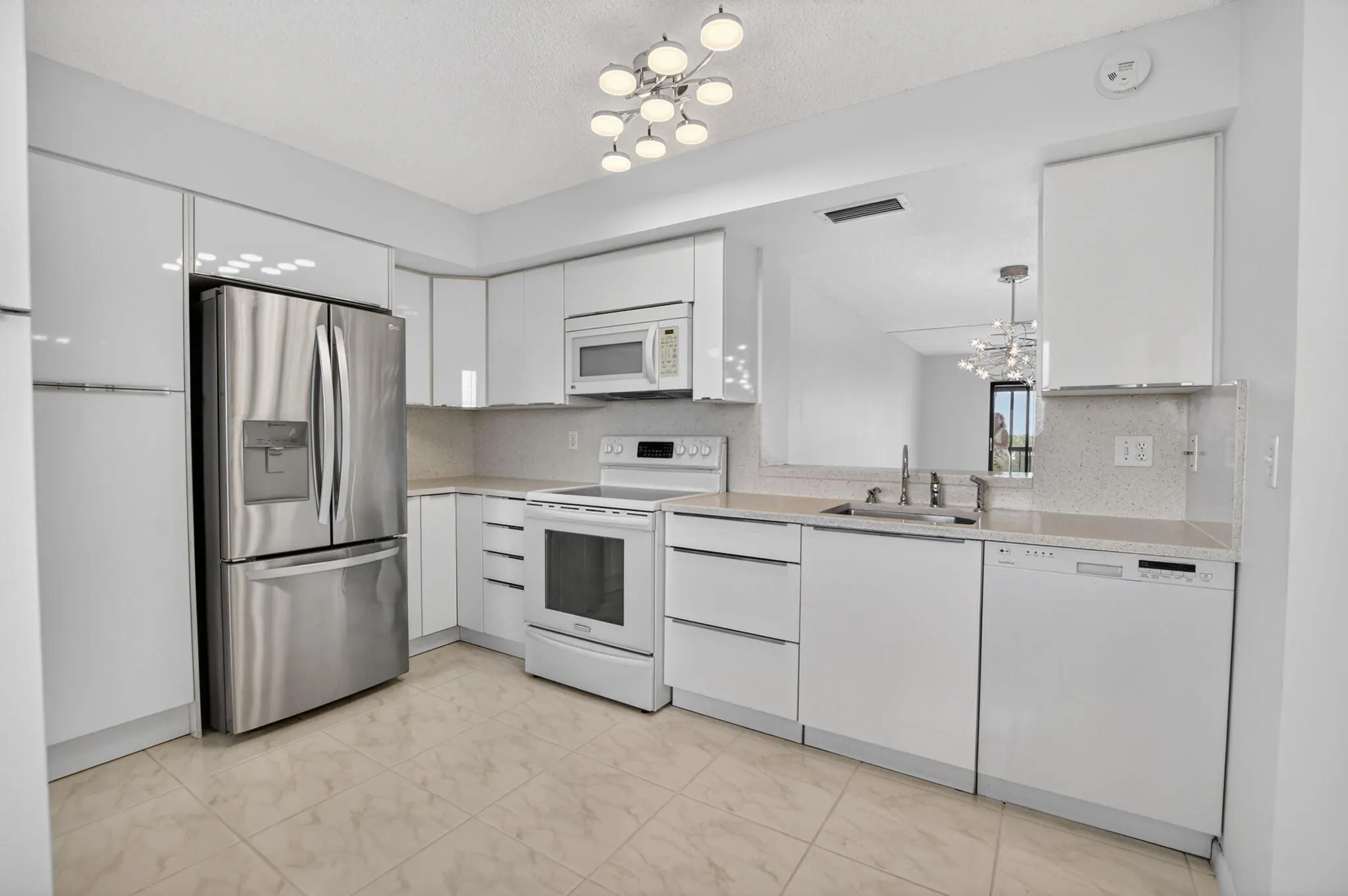 7370 S ORIOLE Boulevard #802