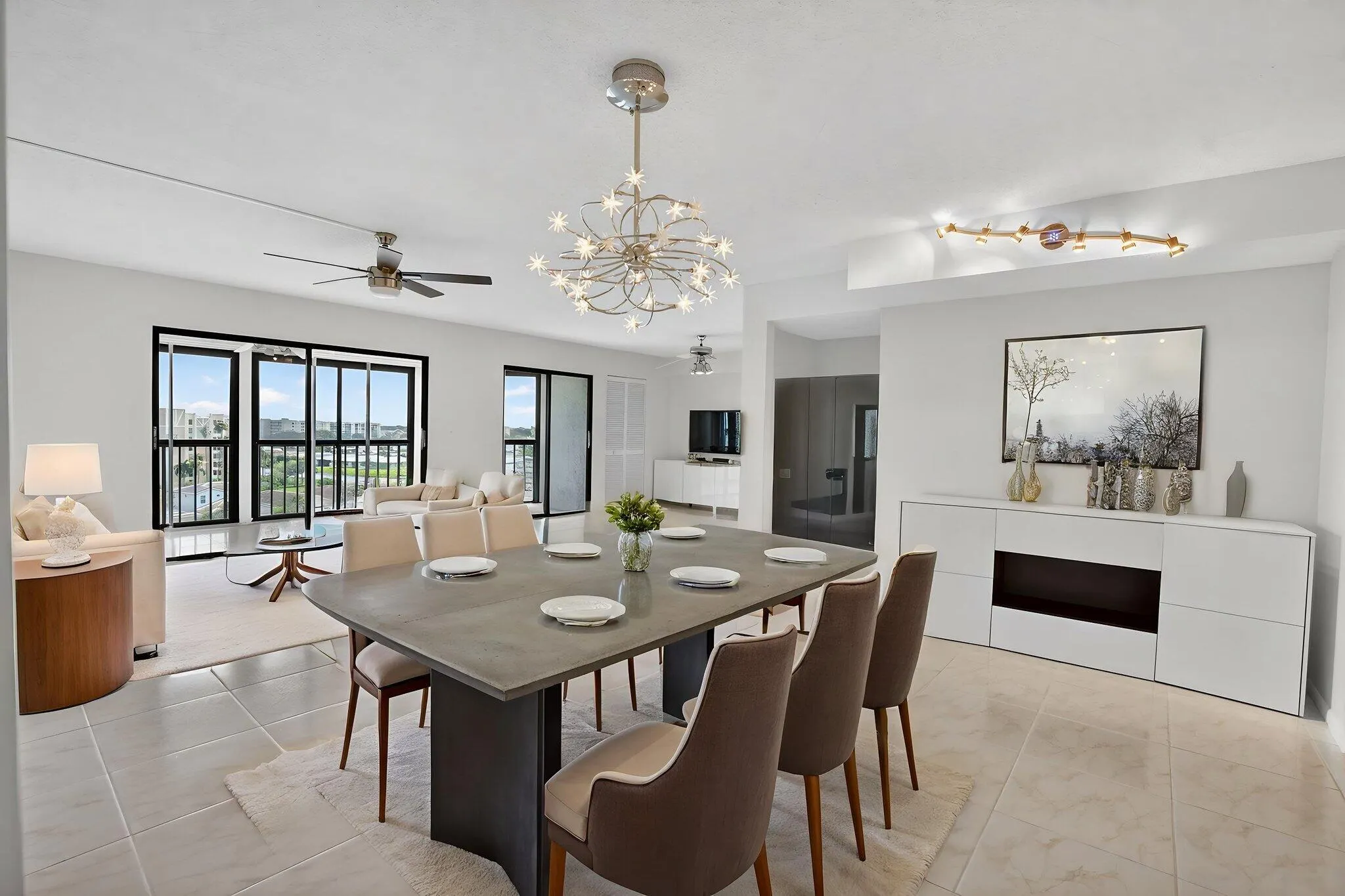 7370 S ORIOLE Boulevard #802