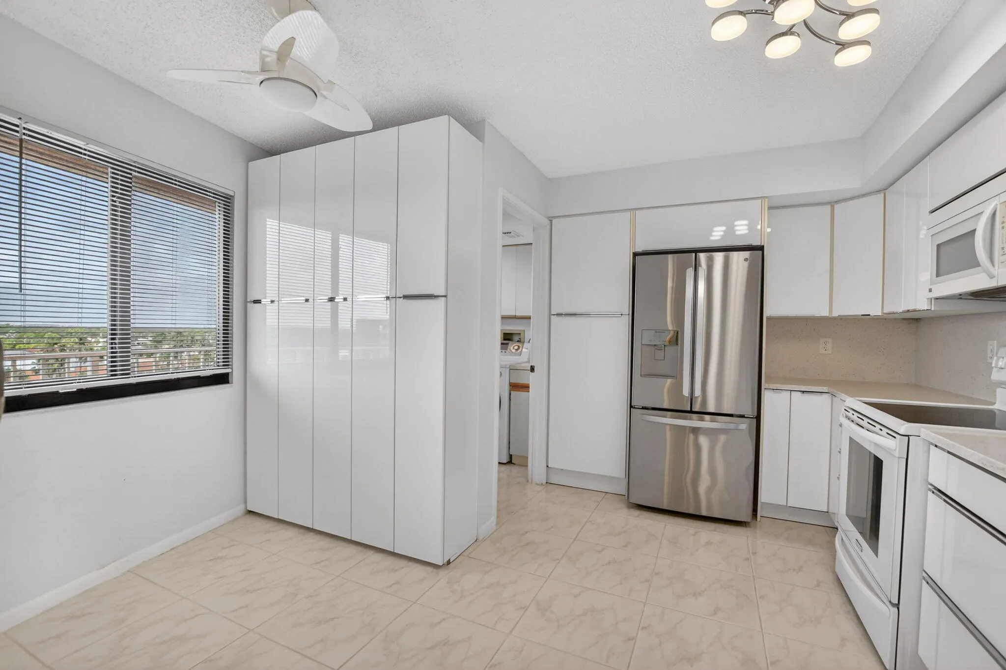 7370 S ORIOLE Boulevard #802