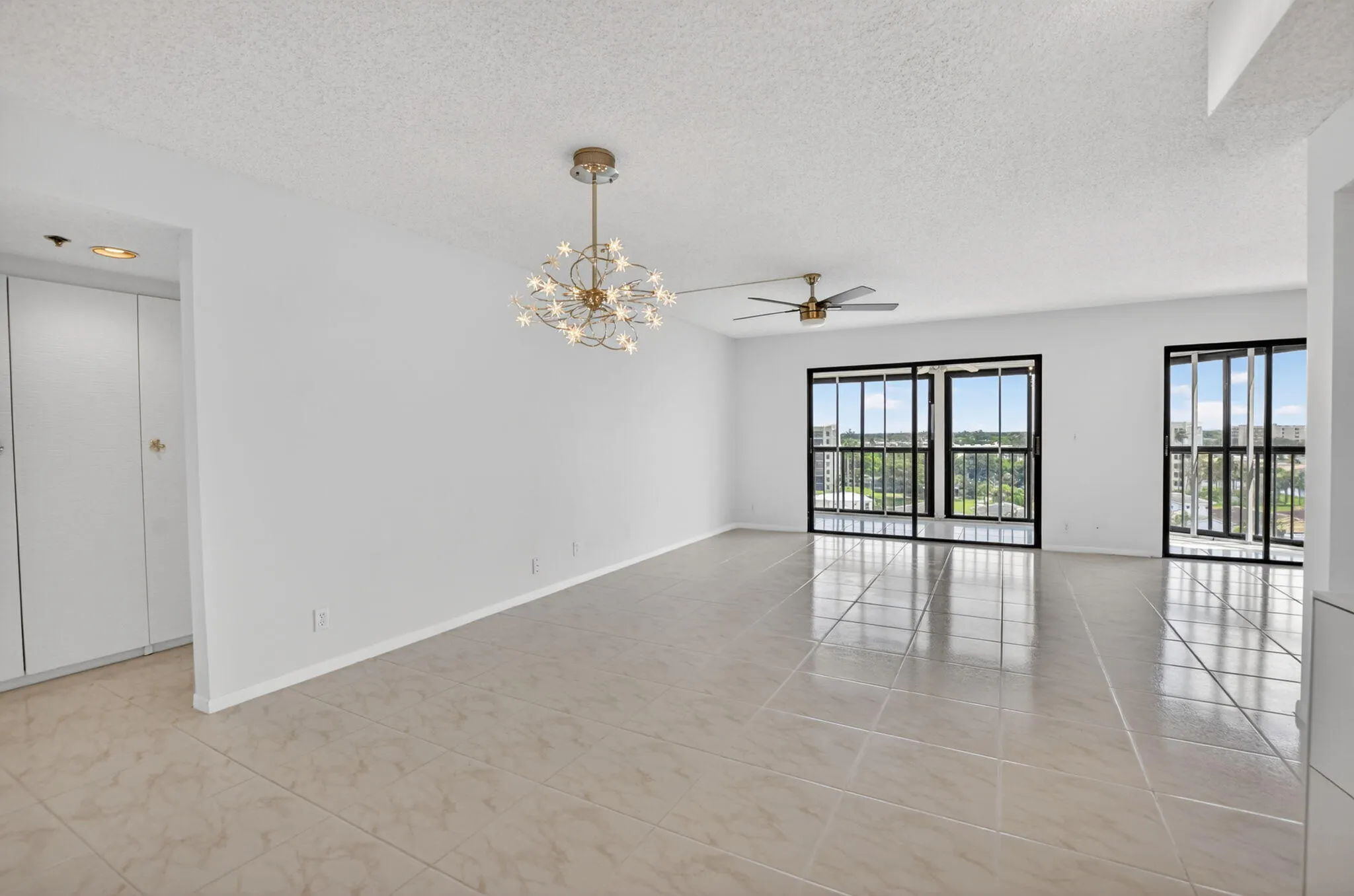 7370 S ORIOLE Boulevard #802