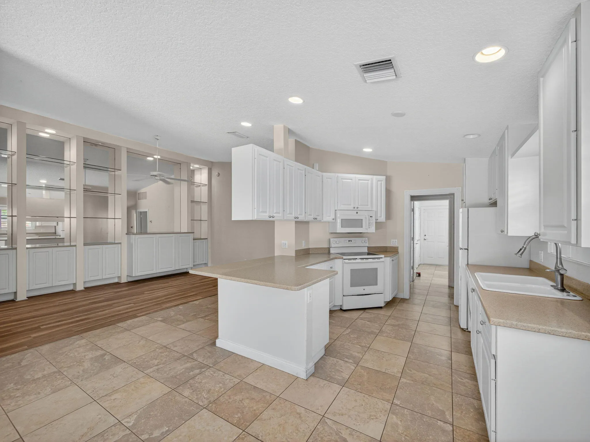 12225 SW Elsinore Drive