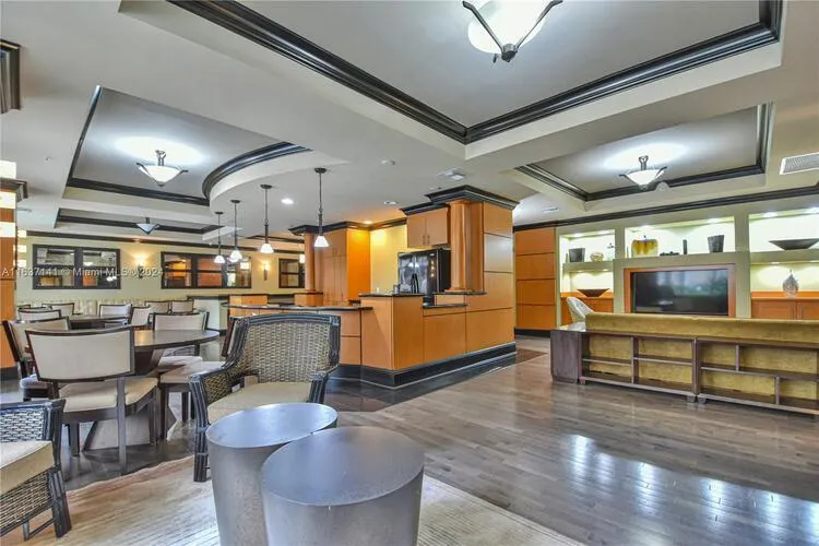 3001 NE 185TH Street #137