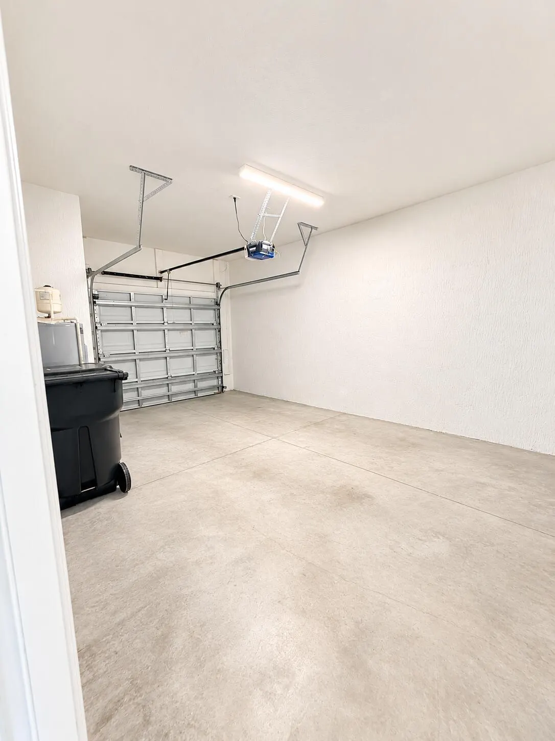 4168 Lagoon Shore Drive