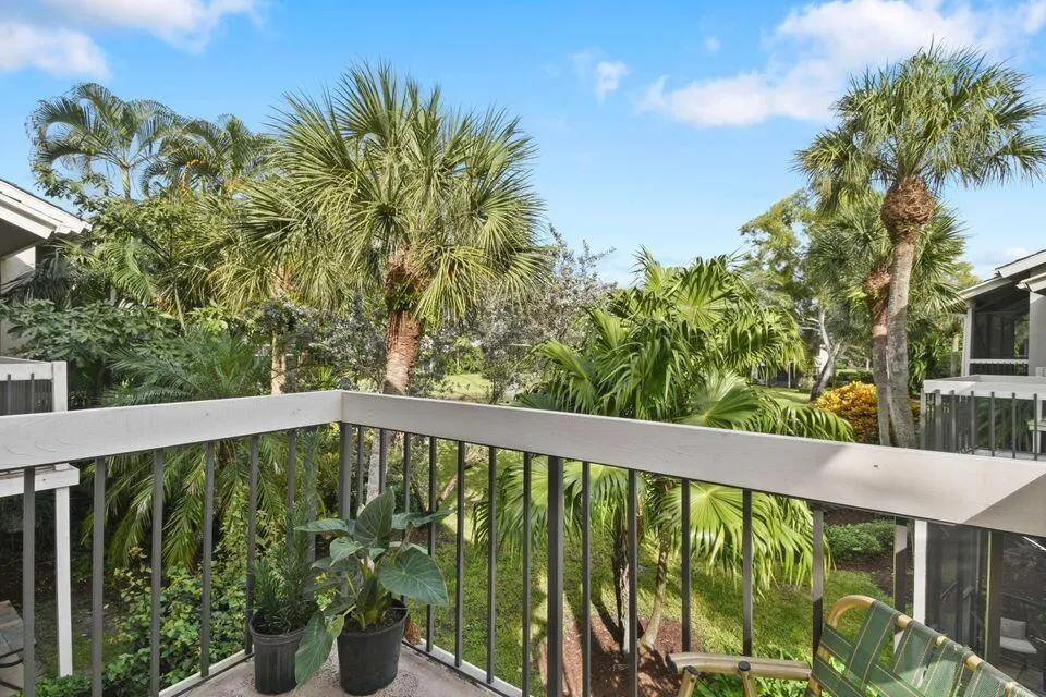 11863 Wimbledon Circle #507