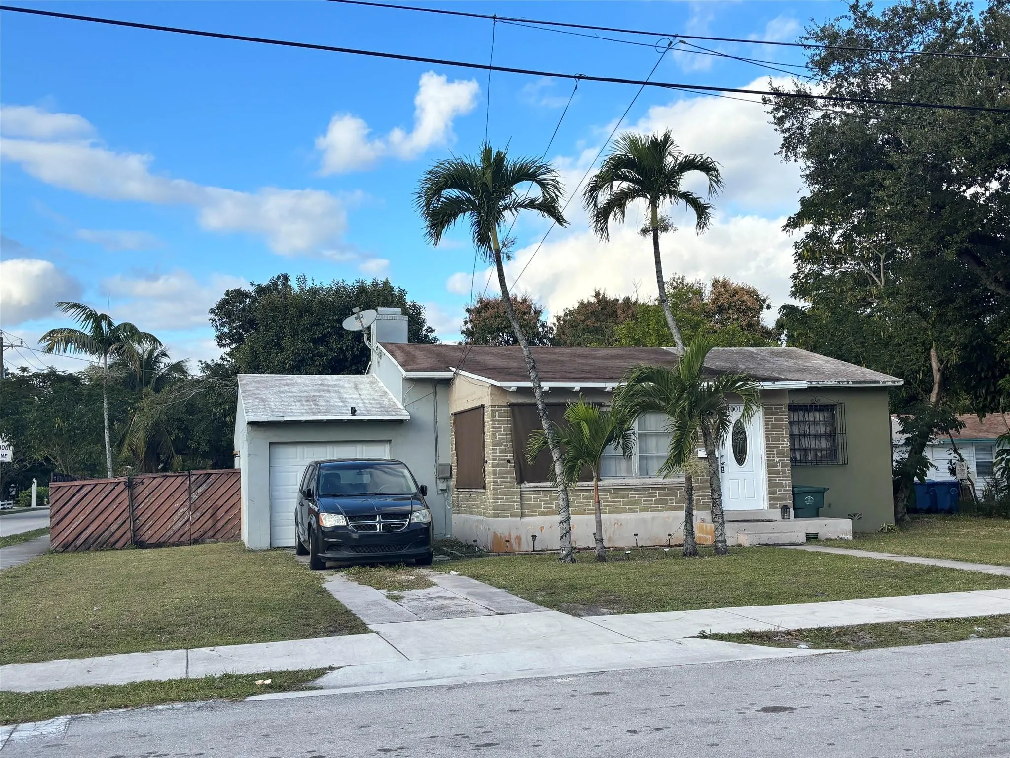 1001 NE 33RD Street