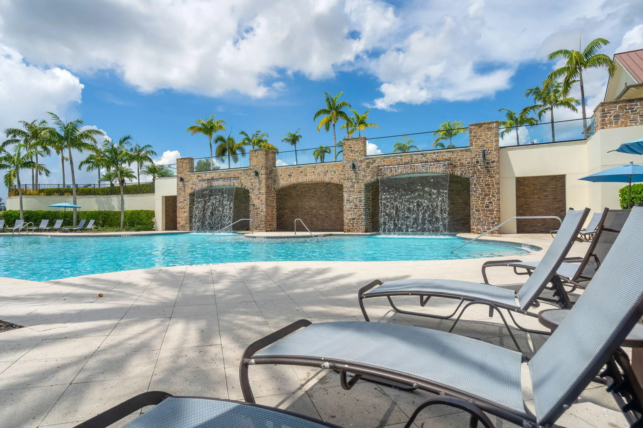 1243 TANGLED ORCHARD Trace