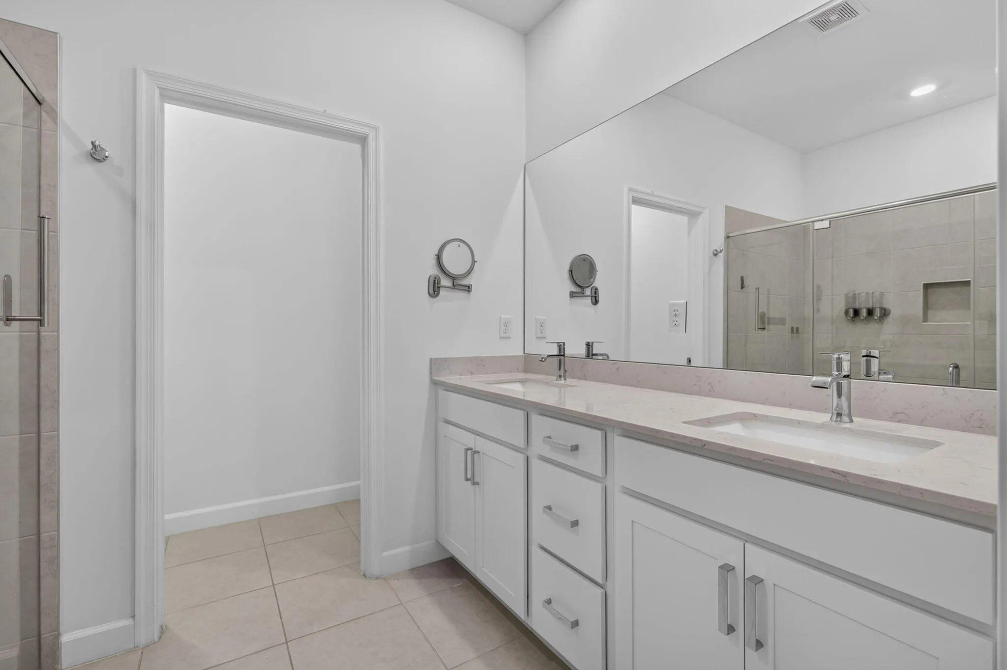 1243 TANGLED ORCHARD Trace