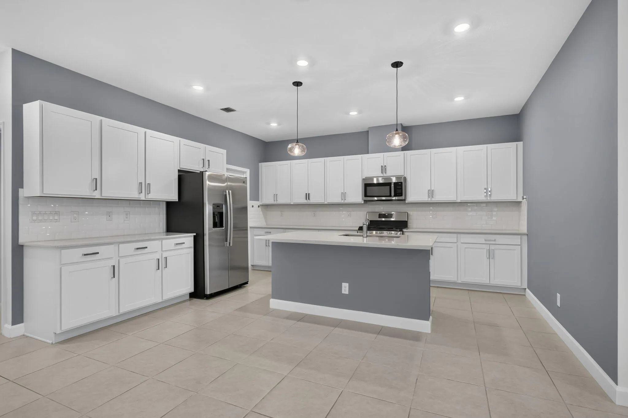 1243 TANGLED ORCHARD Trace