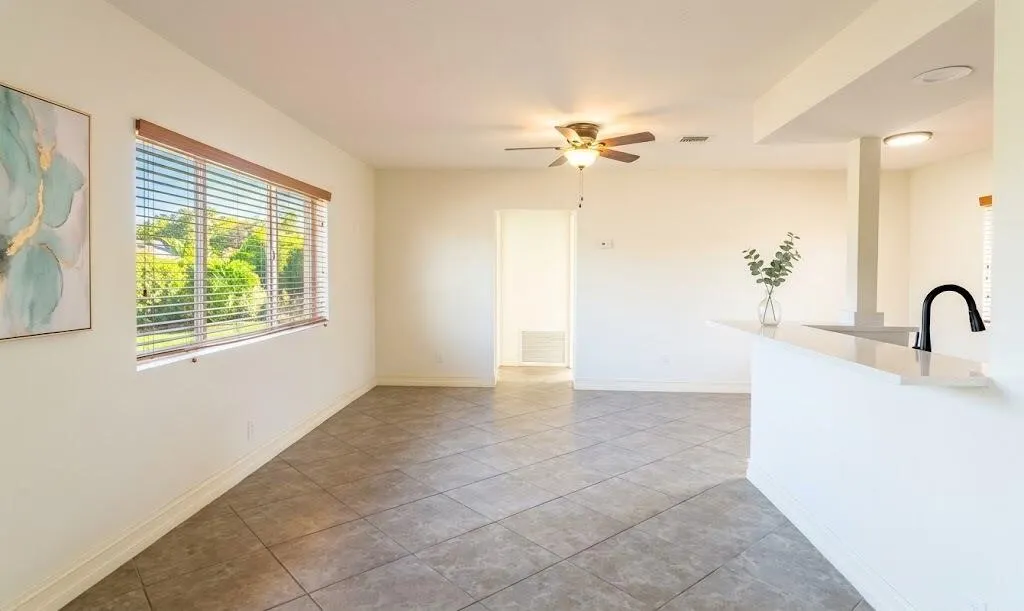 2713 NE 33rd Avenue #2
