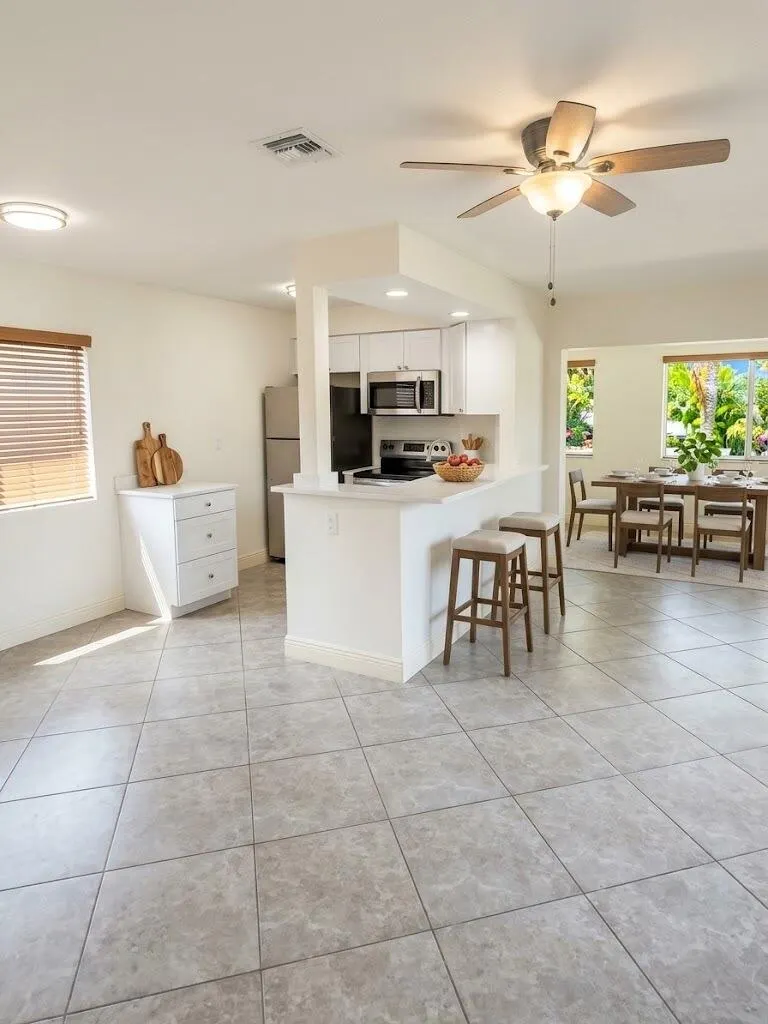 2713 NE 33rd Avenue #2