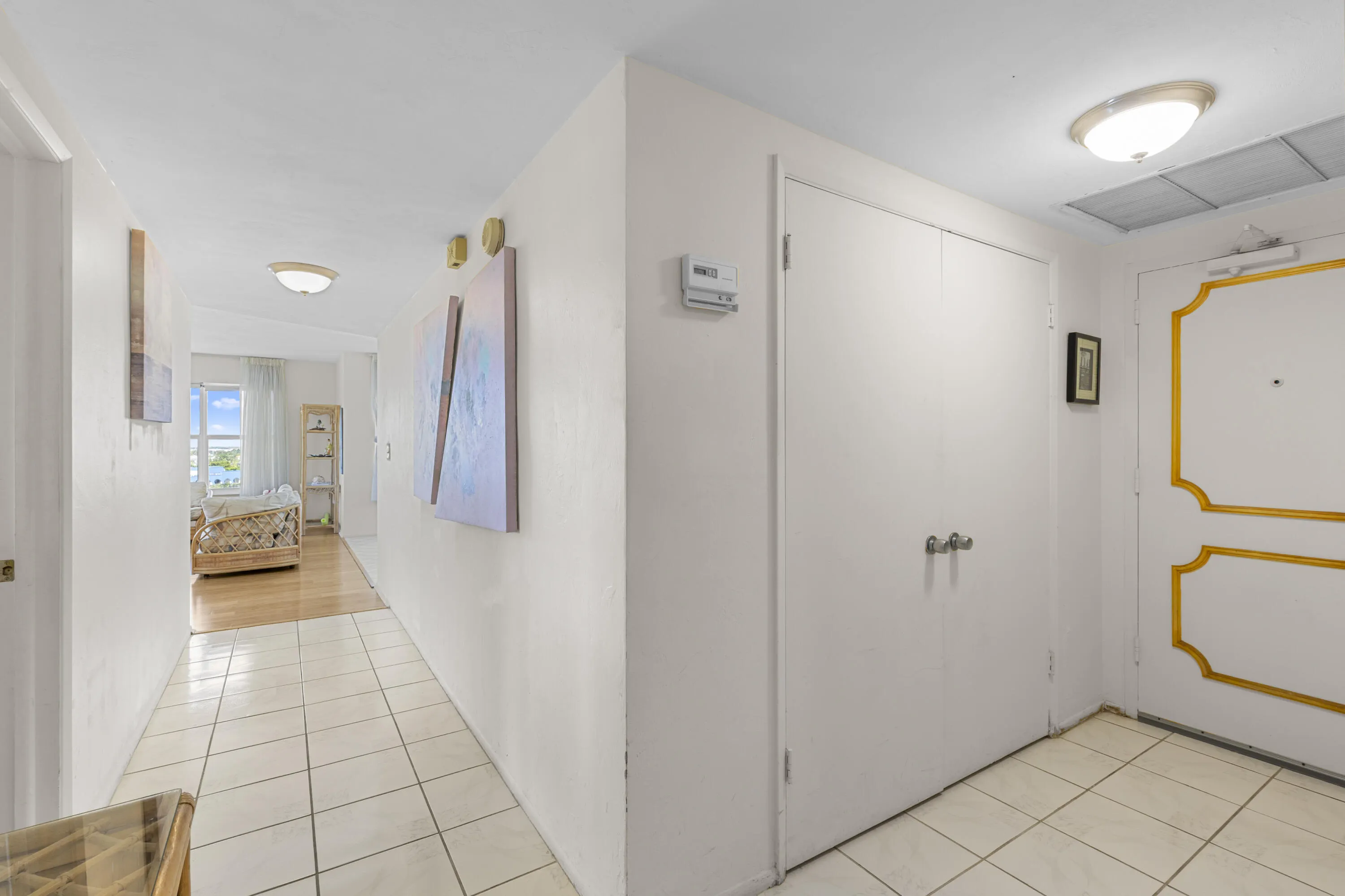3700 GALT OCEAN Drive #815
