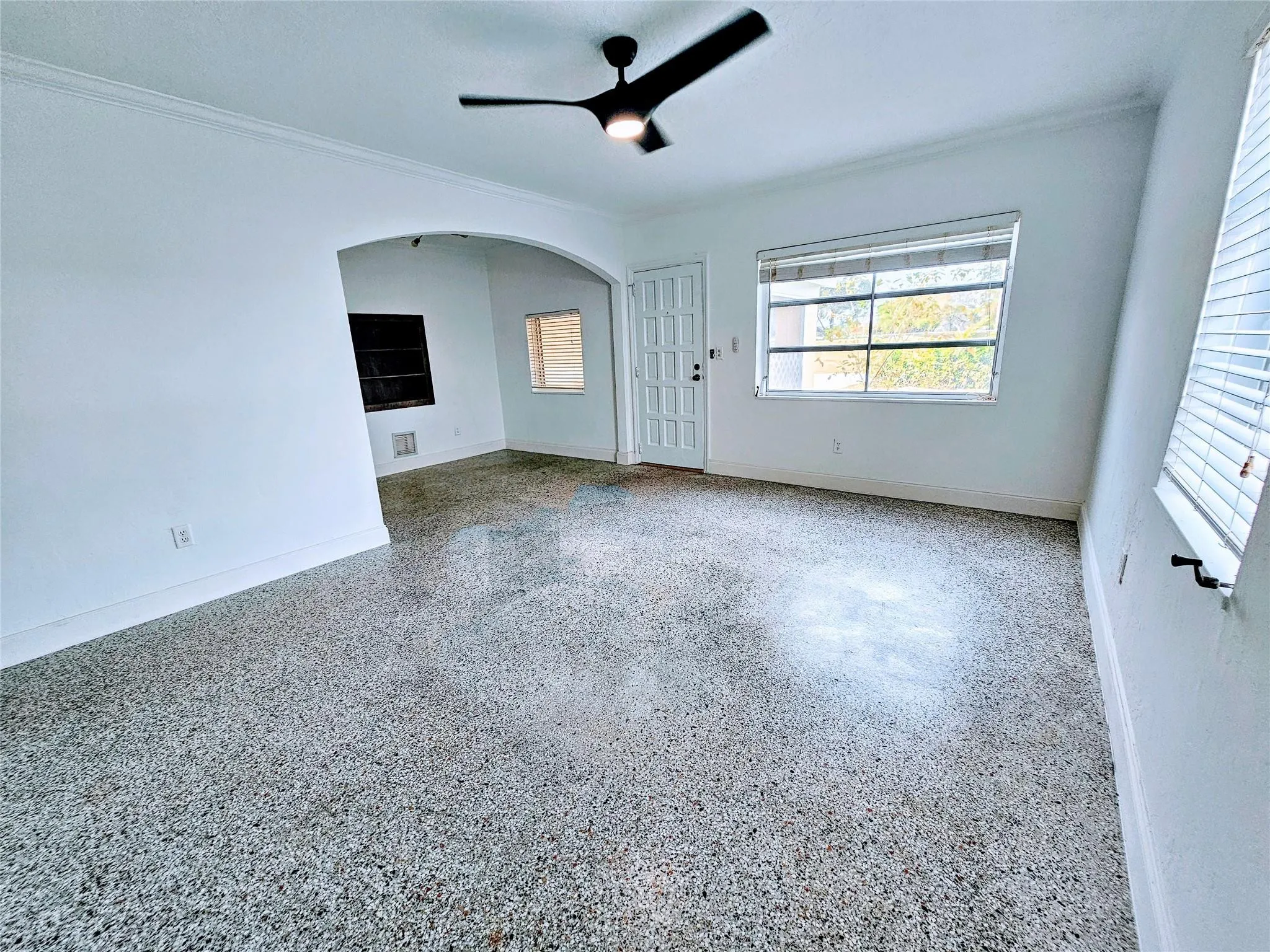 2040 NE 174TH Street