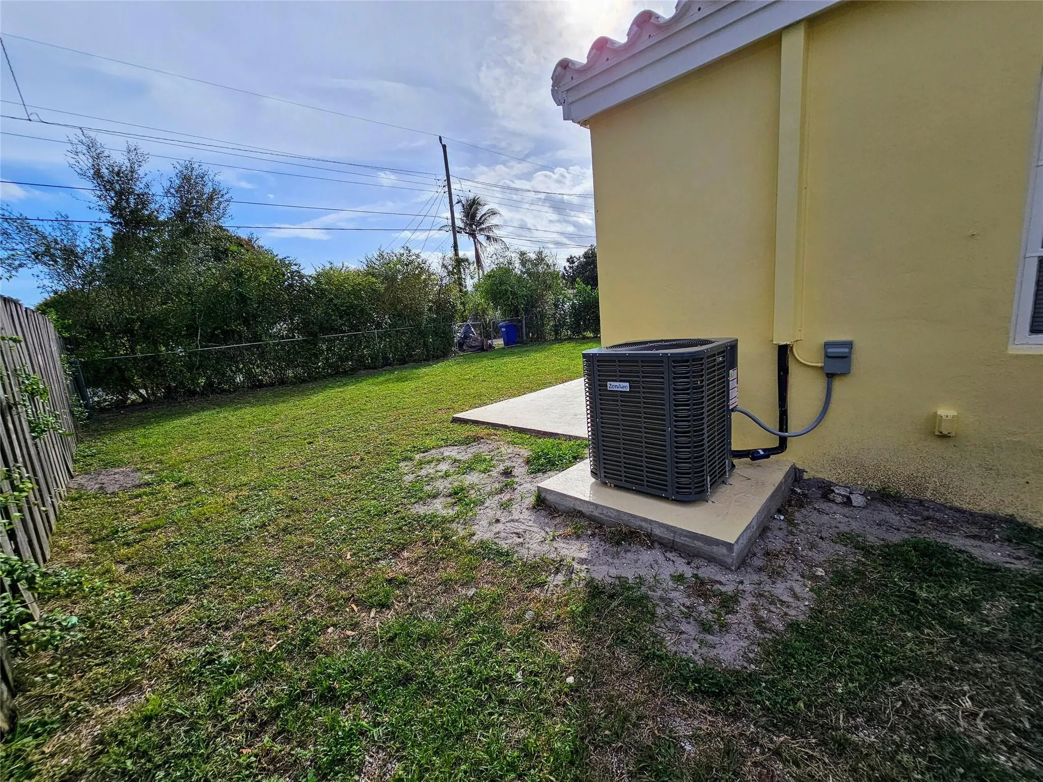 2040 NE 174TH Street