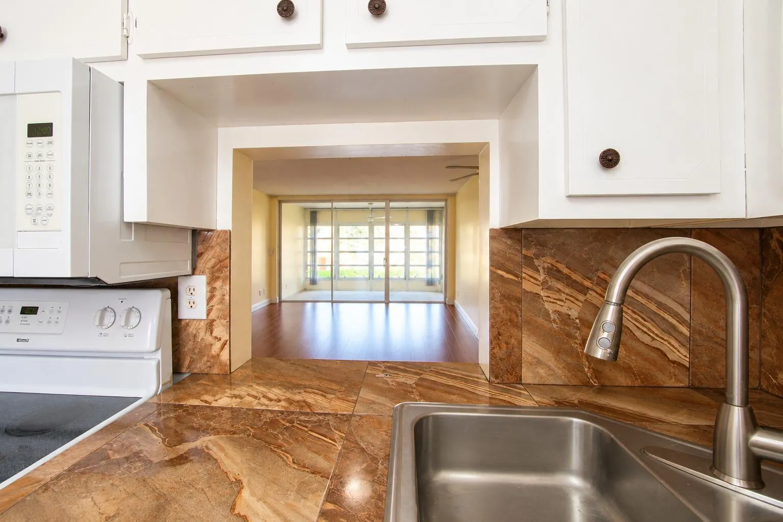 6070 NW 64TH Avenue NW #204