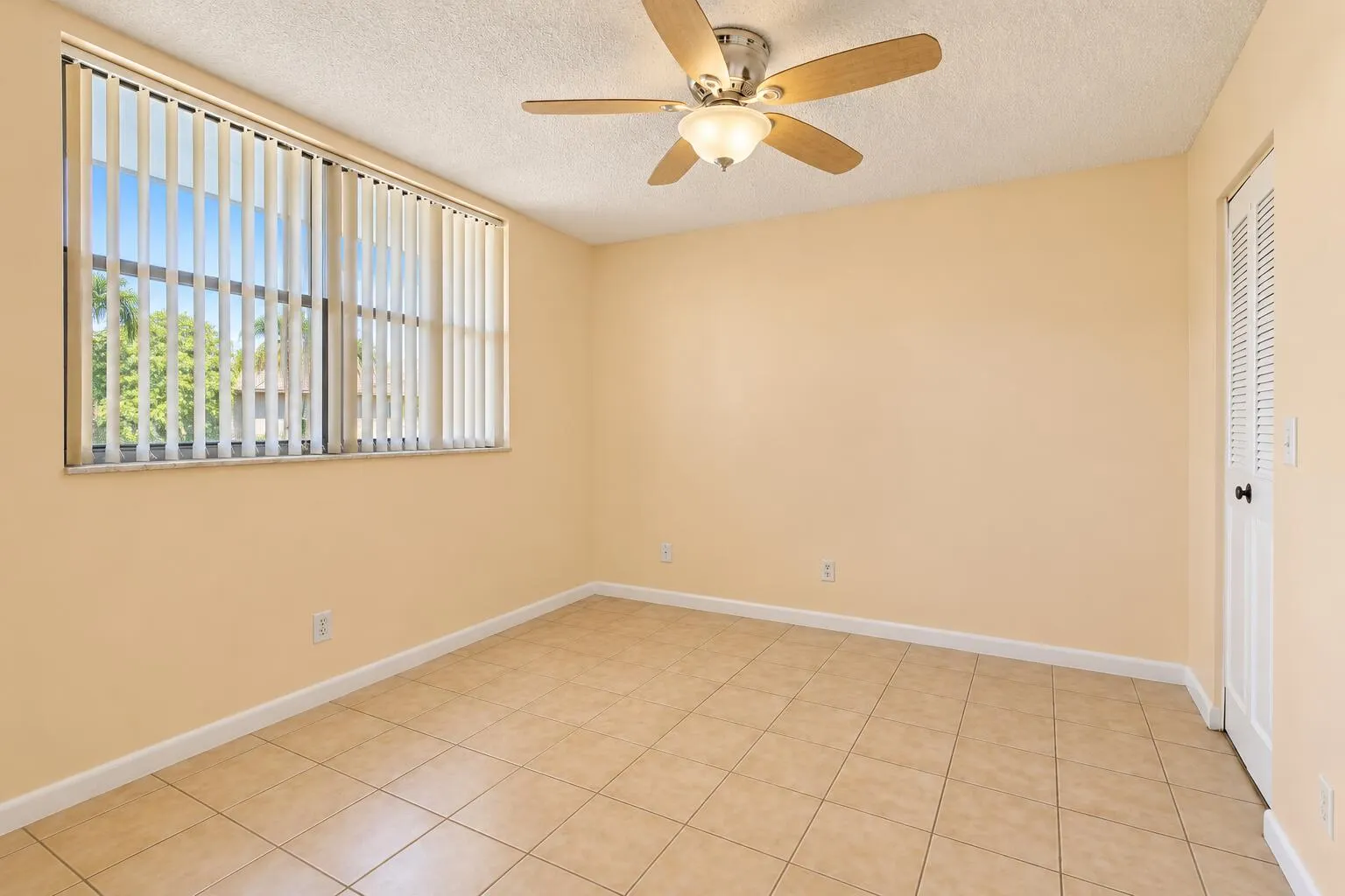 6070 NW 64TH Avenue NW #204
