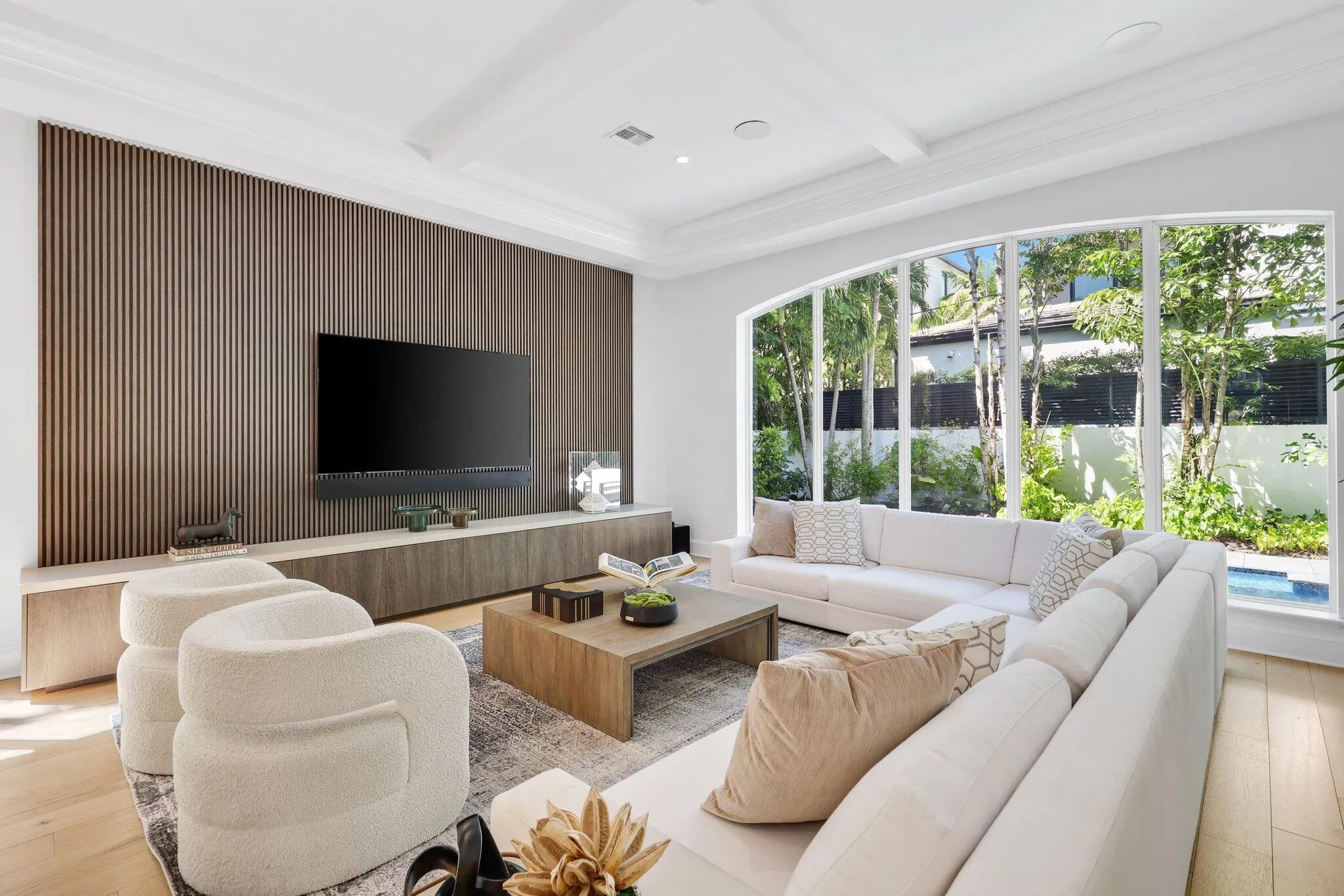 755 W Fern Drive