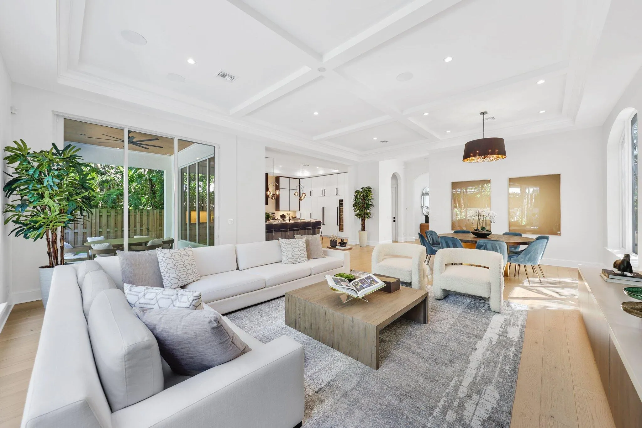 755 W Fern Drive