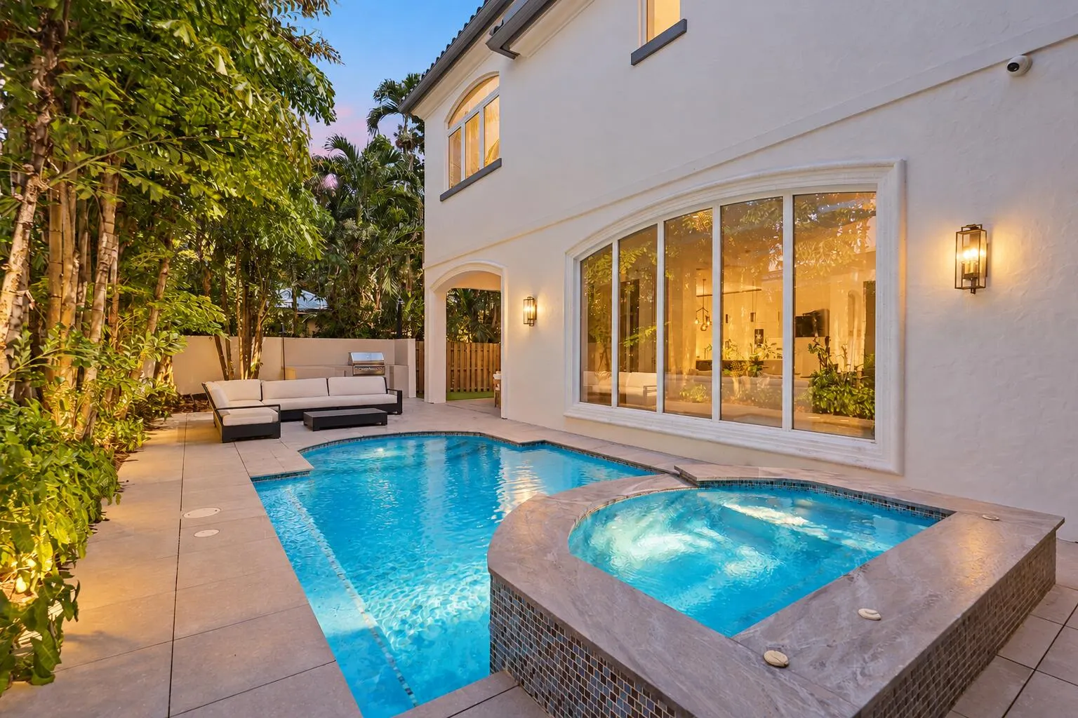 755 W Fern Drive