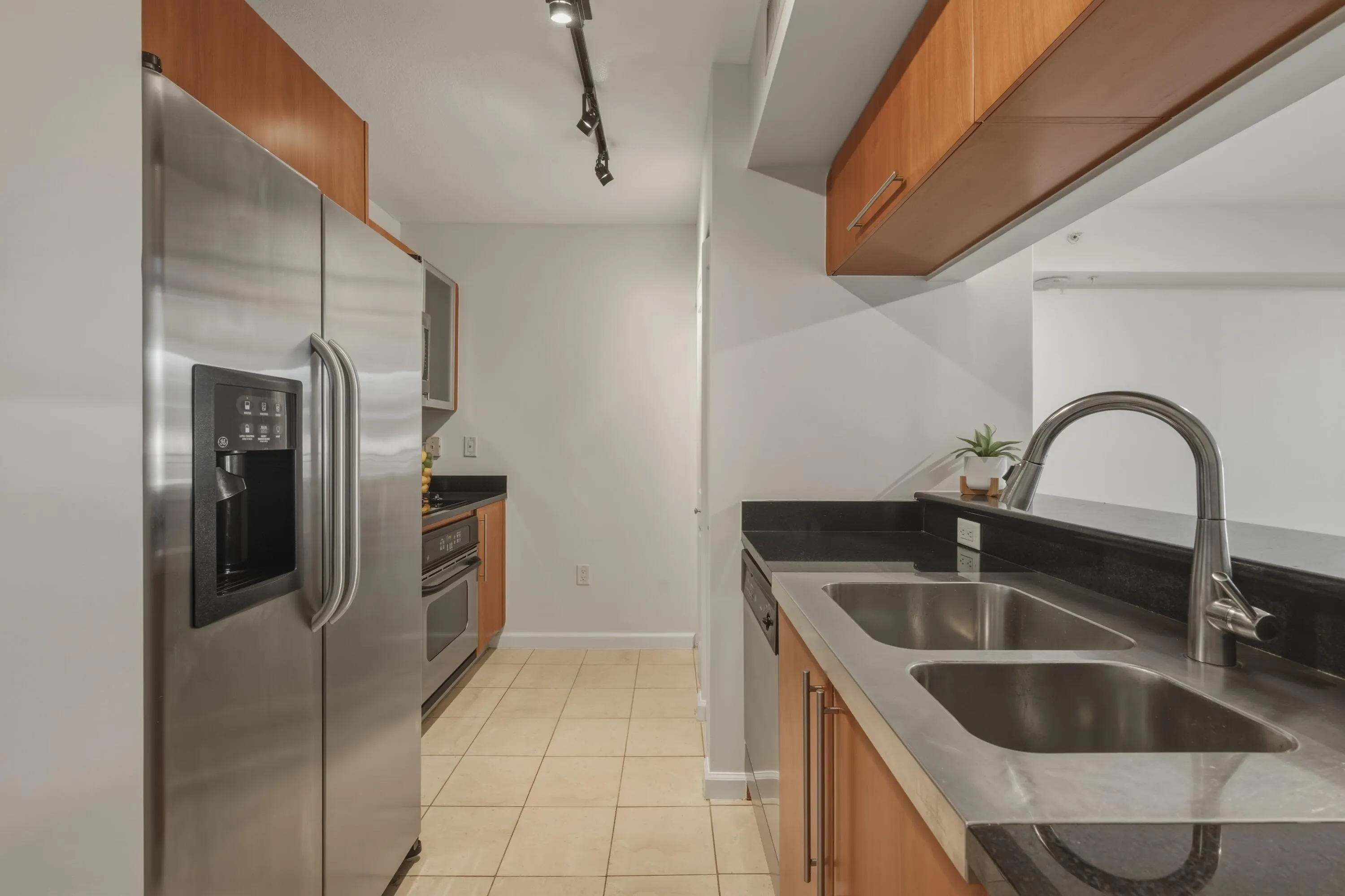 600 W Las Olas Boulevard #806S