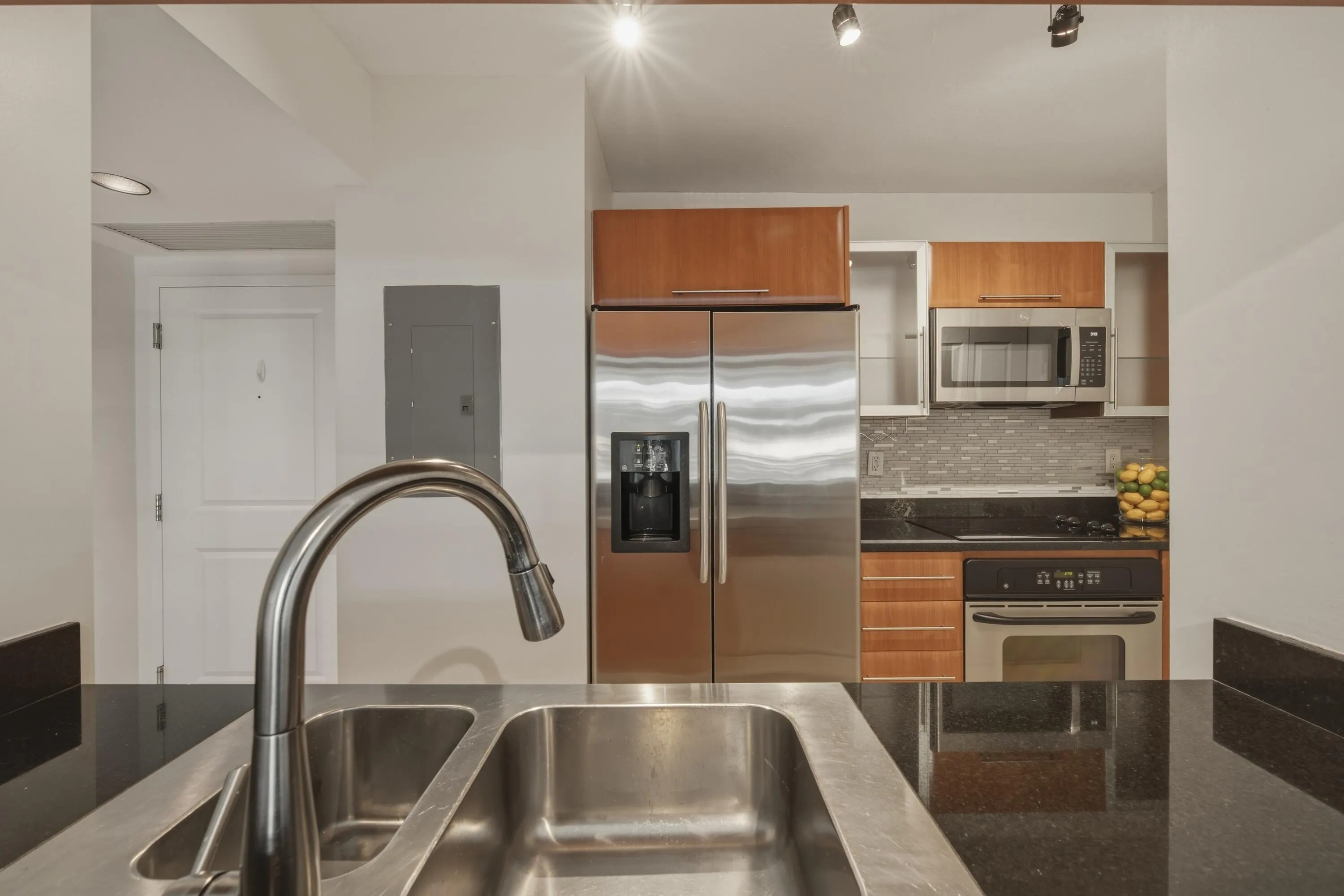 600 W Las Olas Boulevard #806S