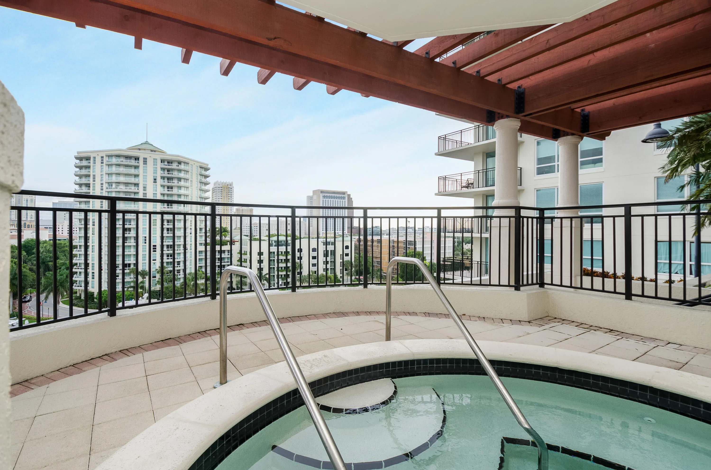 600 W Las Olas Boulevard #806S