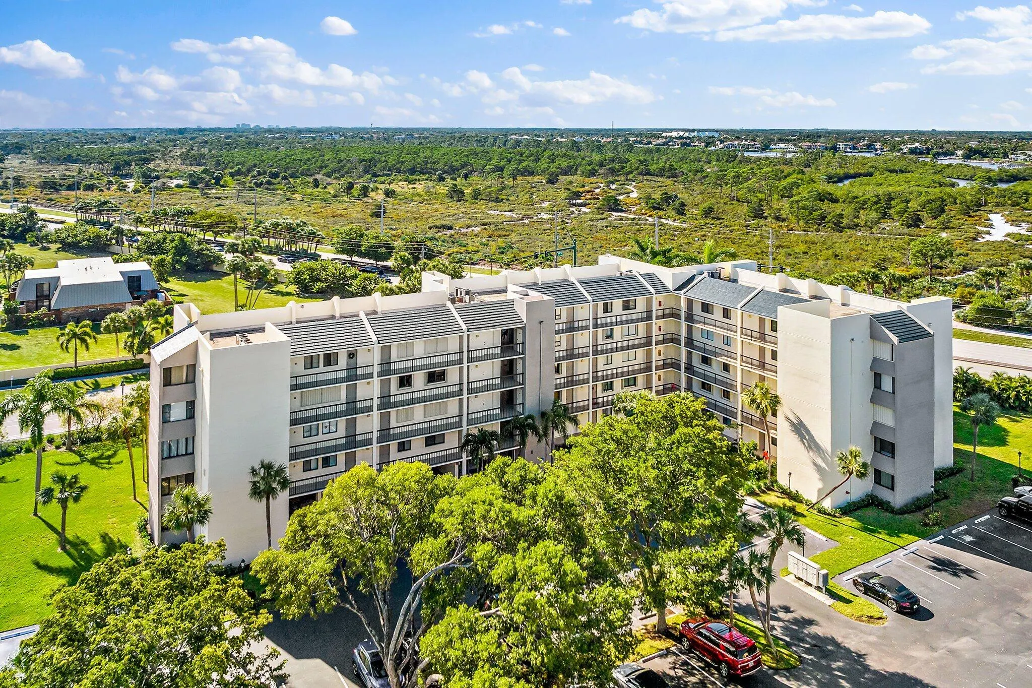1605 S US HIGHWAY 1 #M1-401