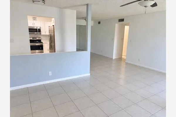 456 N LAUREL Drive #1507