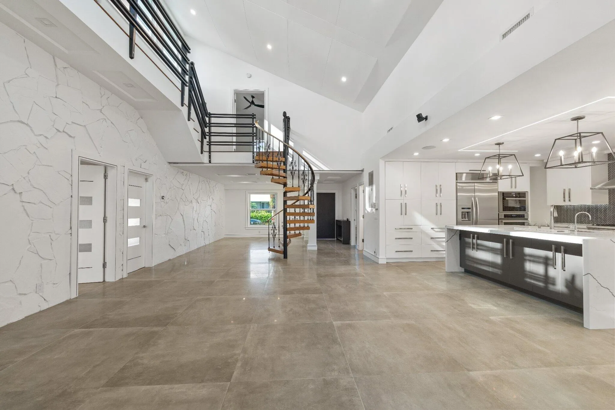 33 OREGON Lane