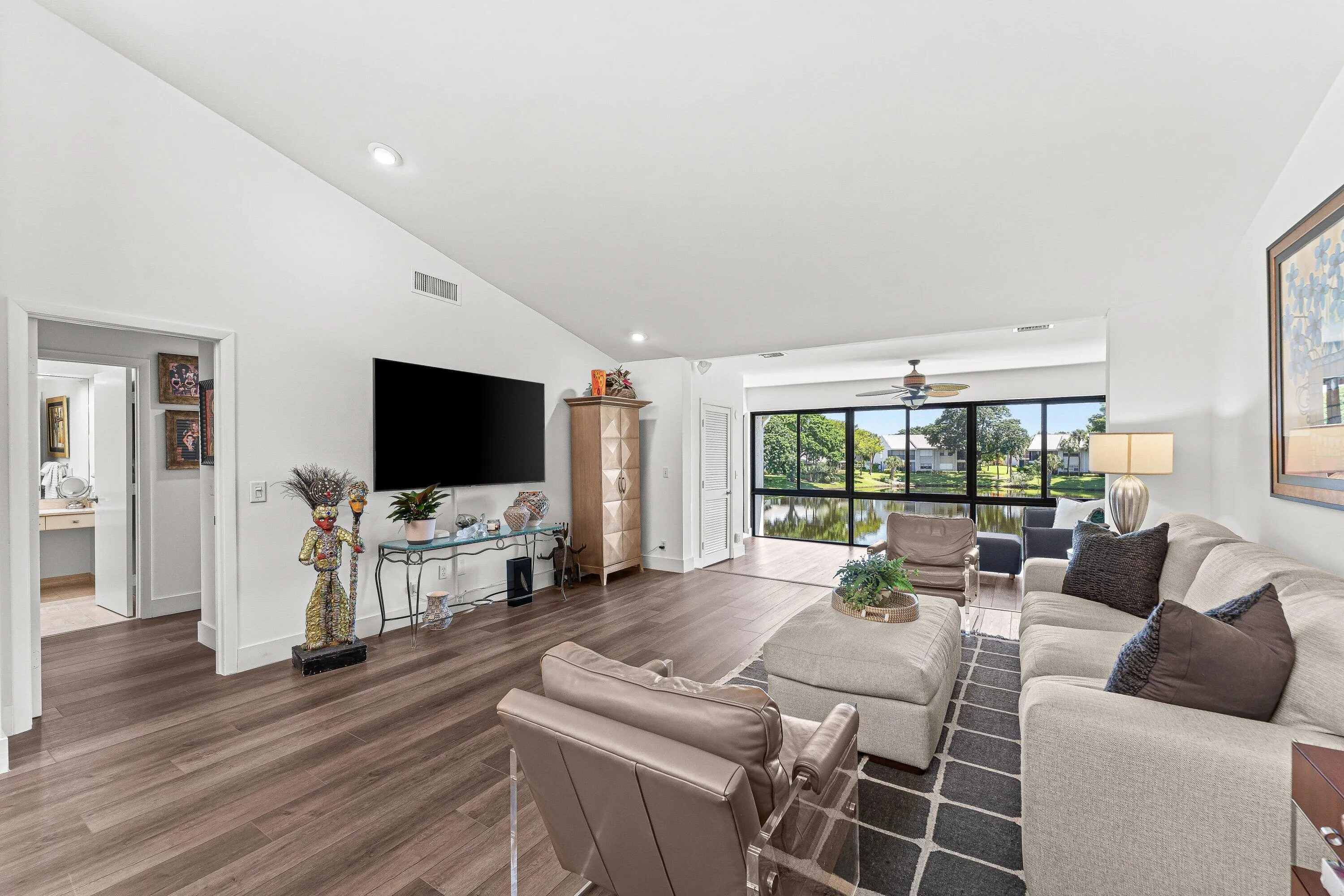 36 EASTGATE Drive #D