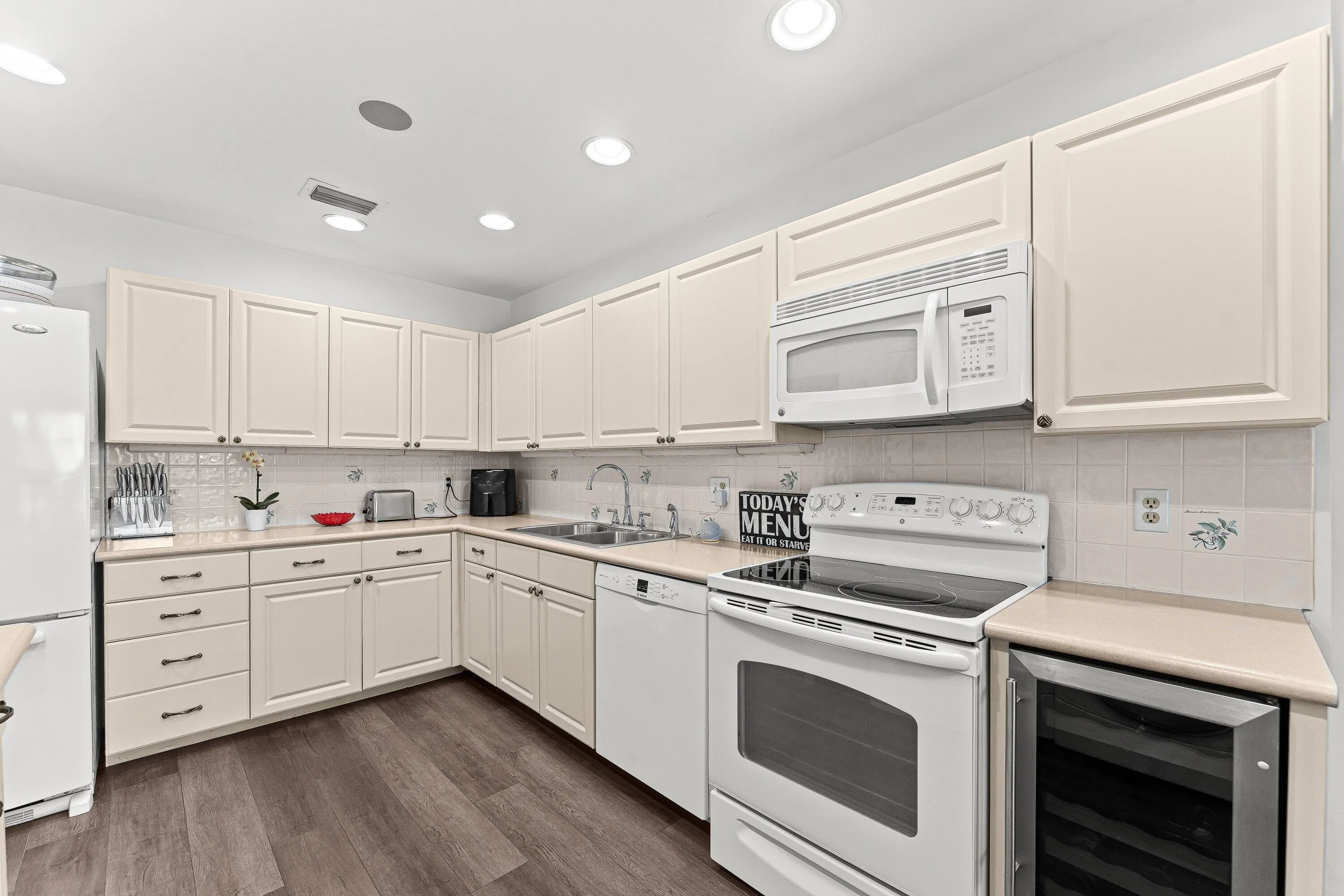 36 EASTGATE Drive #D
