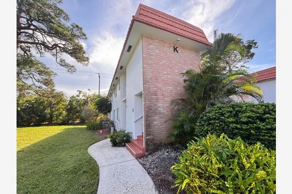 2600 SE Ocean Boulevard #Apt k11