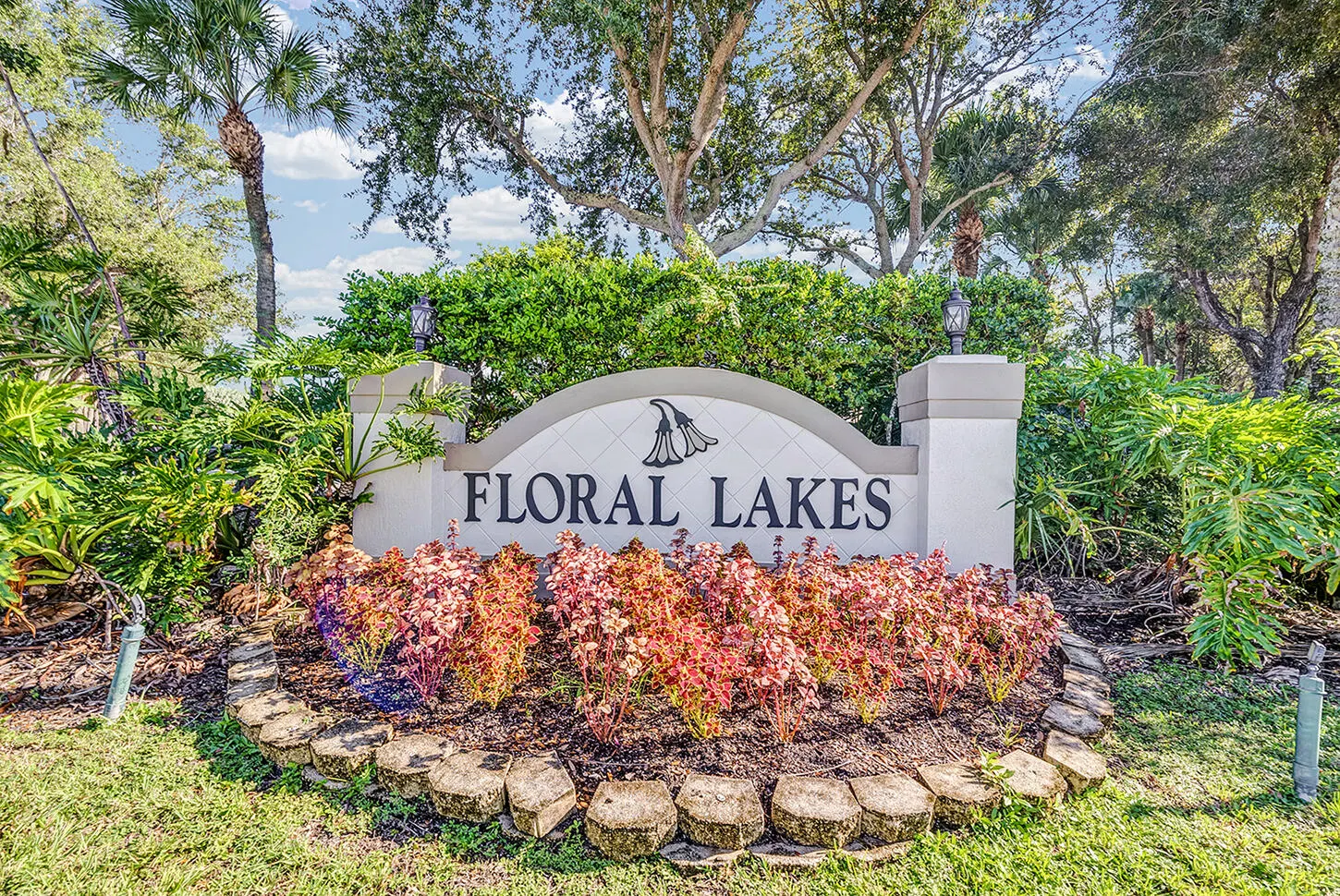 6089 Heliconia Road