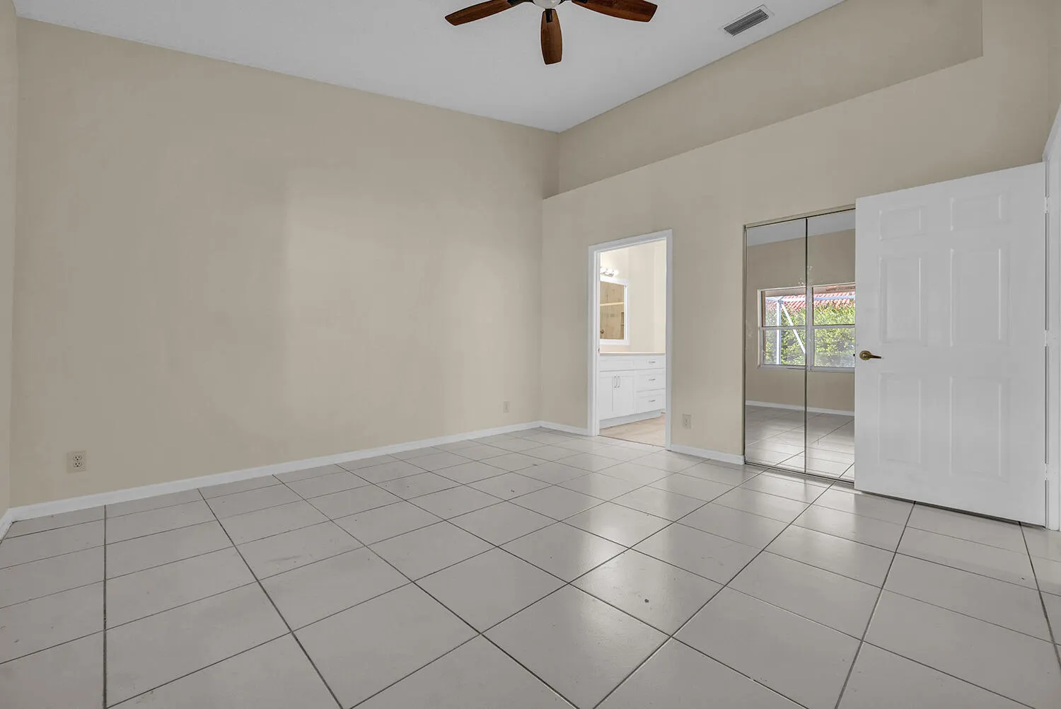 6089 Heliconia Road
