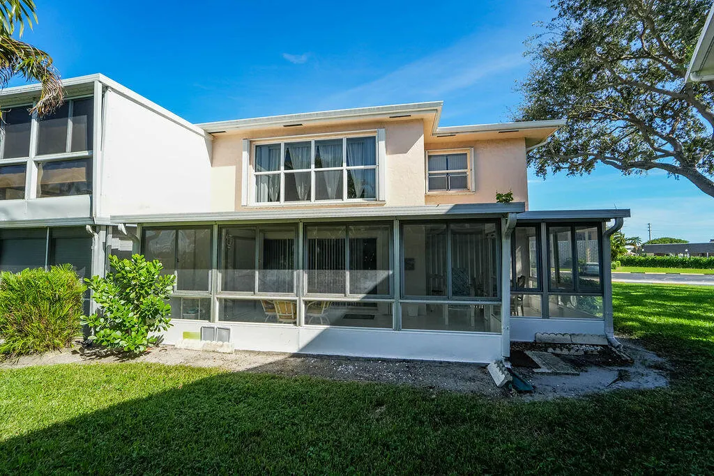 1841 NW 18th Avenue #201