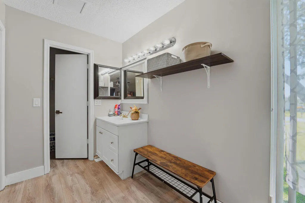 1841 NW 18th Avenue #201