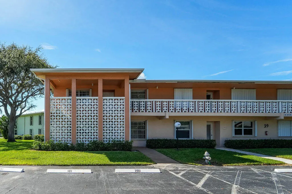 1841 NW 18th Avenue #201