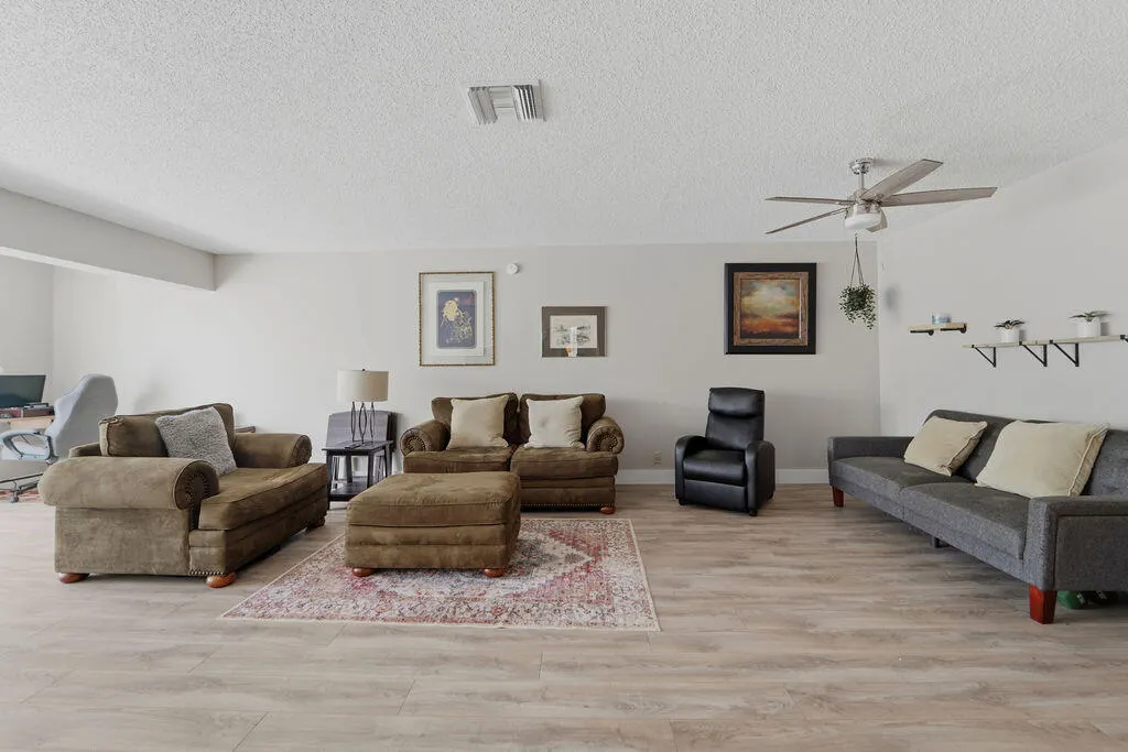 1841 NW 18th Avenue #201