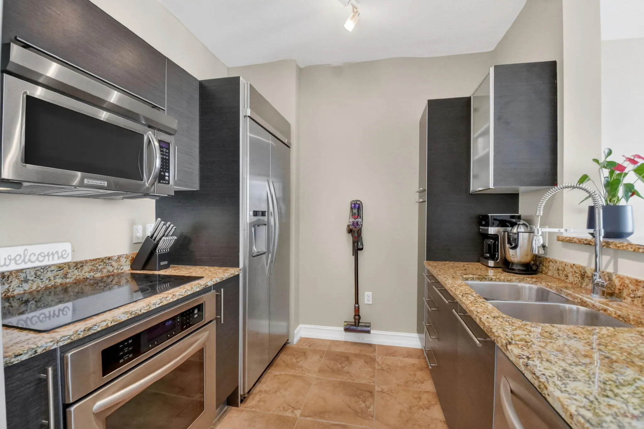 550 Okeechobee Boulevard #821