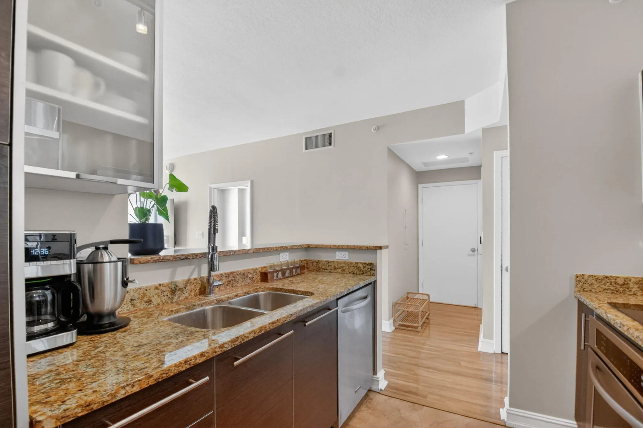 550 Okeechobee Boulevard #821