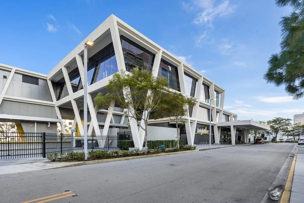 550 Okeechobee Boulevard #821