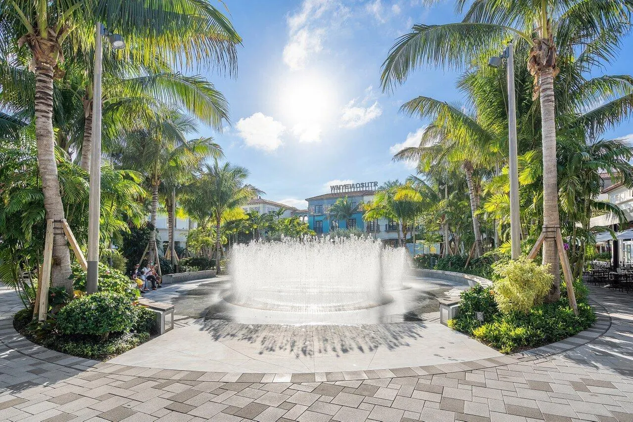 550 Okeechobee Boulevard #821