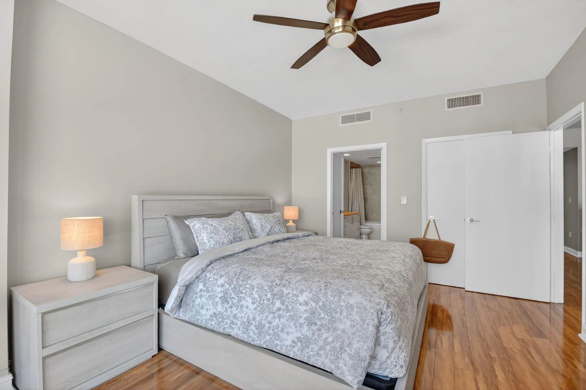 550 Okeechobee Boulevard #821