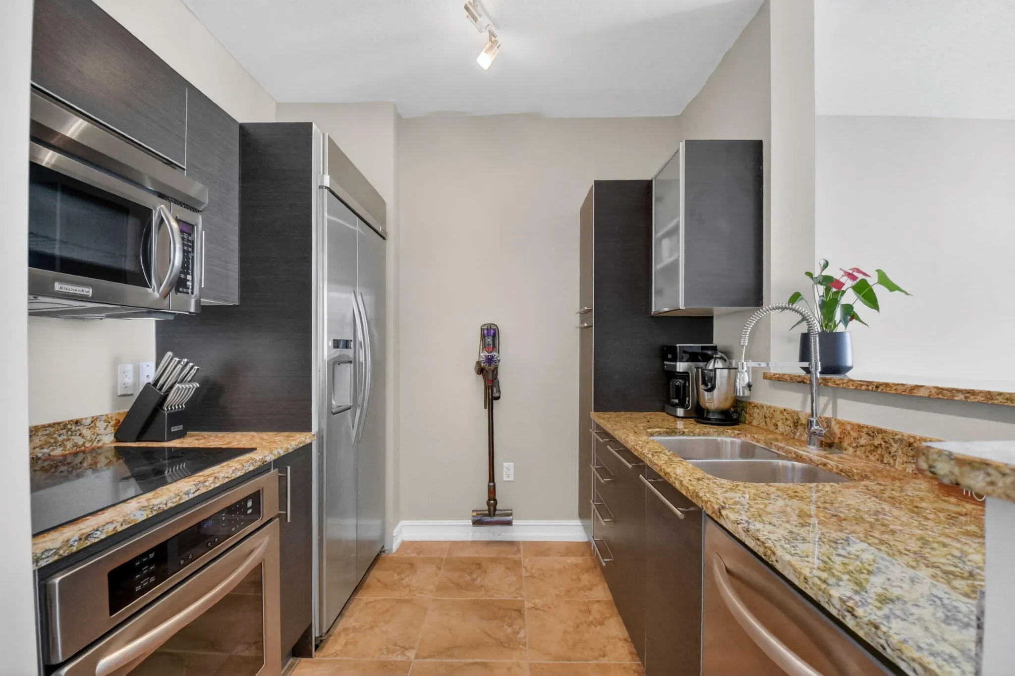 550 Okeechobee Boulevard #821