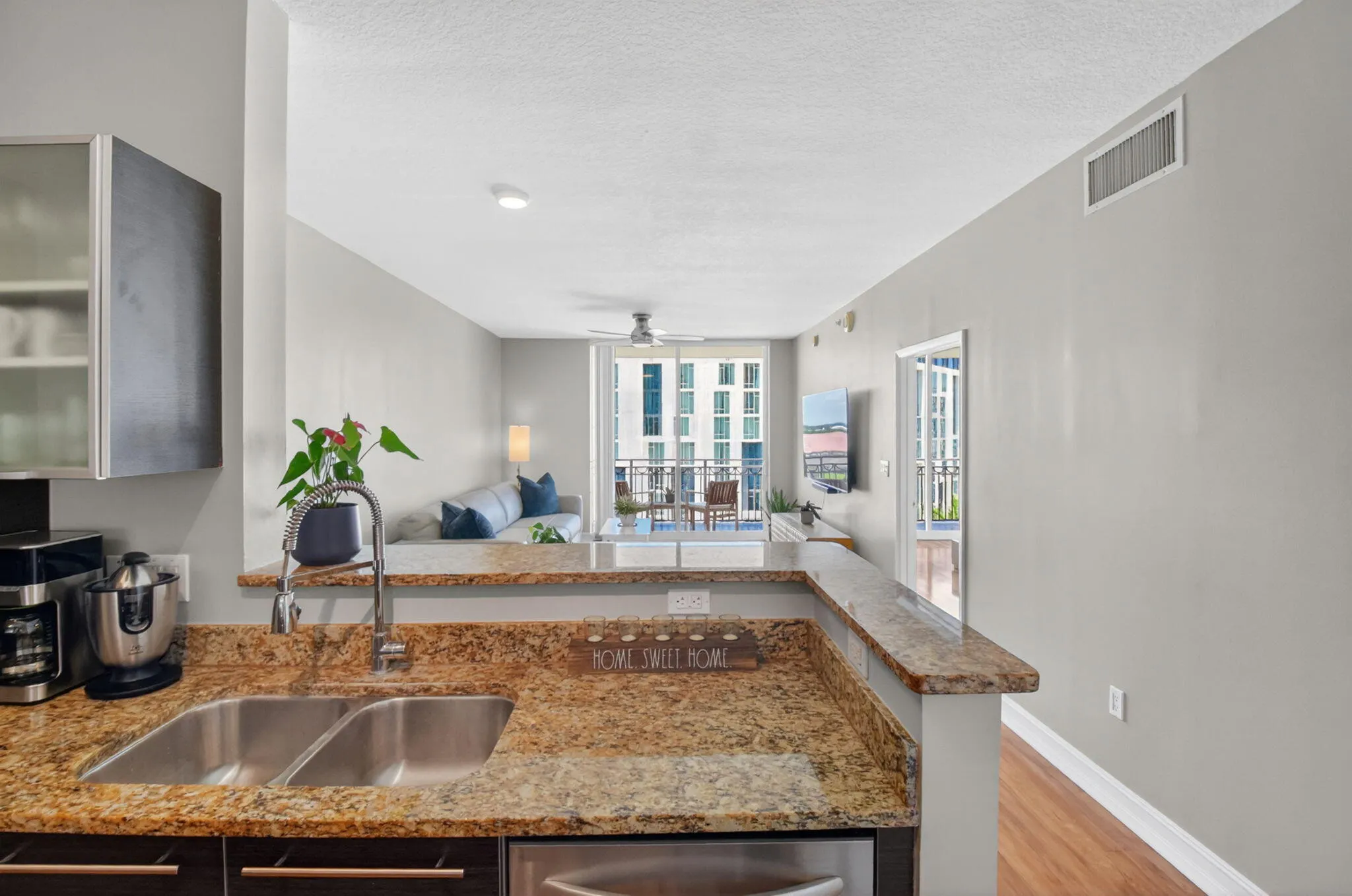 550 Okeechobee Boulevard #821