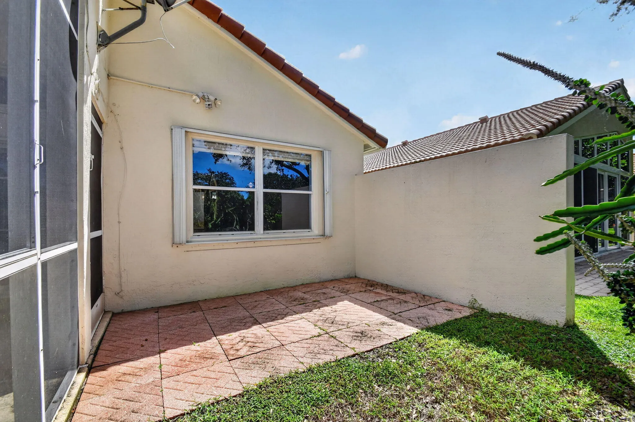 6649 Sherbrook Drive