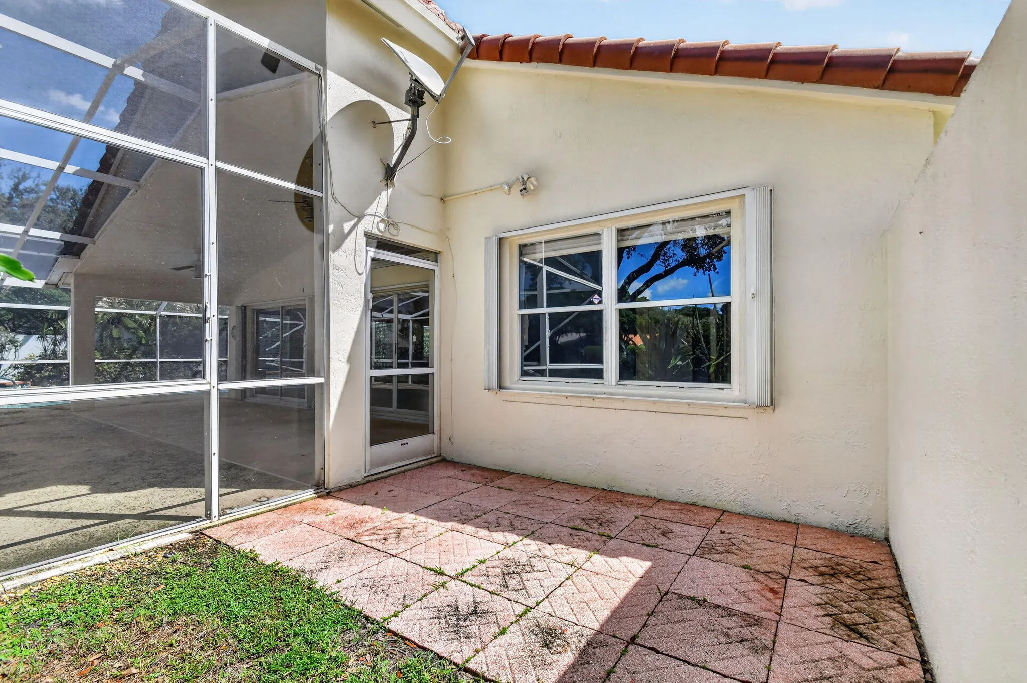 6649 Sherbrook Drive