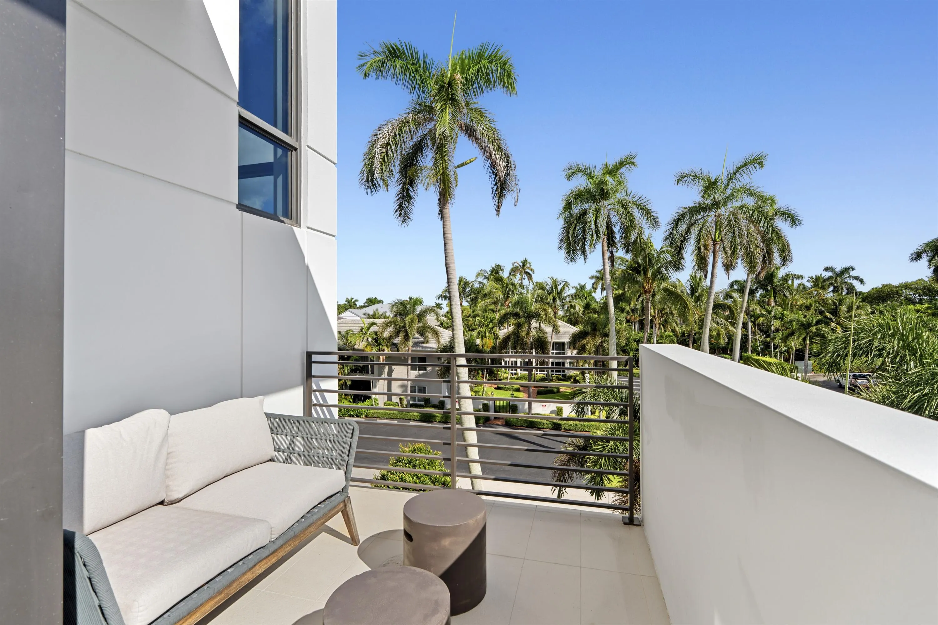 160 Andrews Avenue #3c
