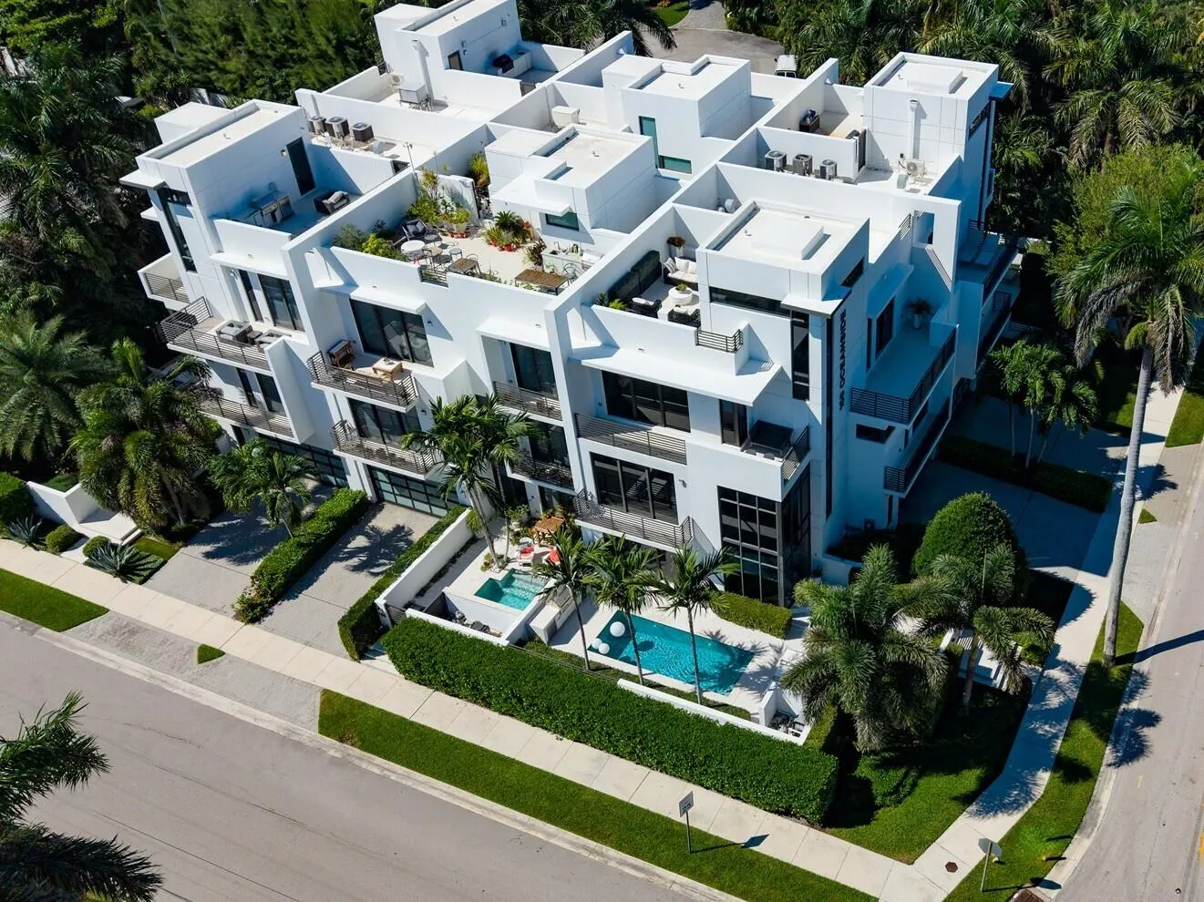 160 Andrews Avenue #3c
