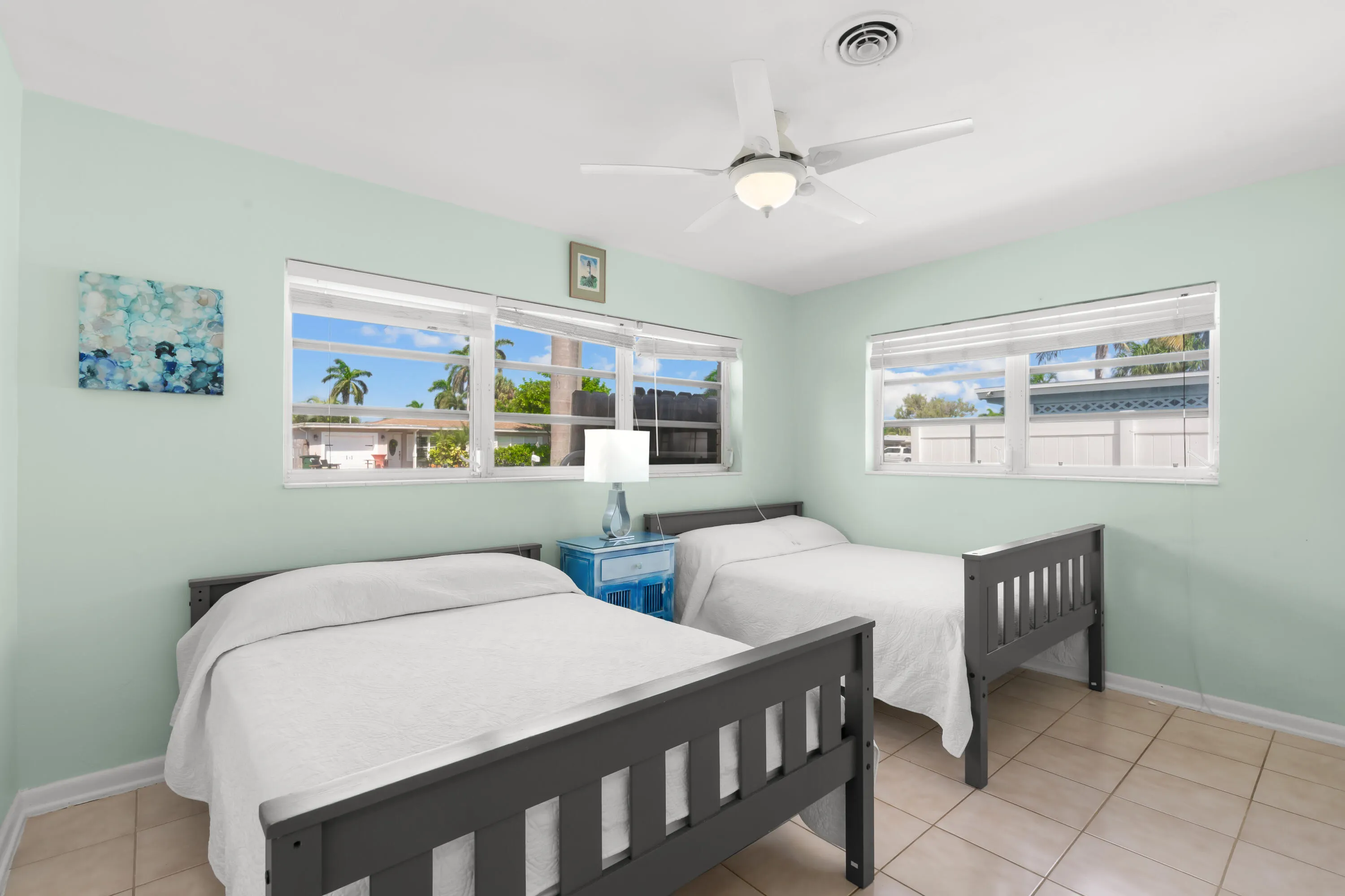214 NE 28TH Road