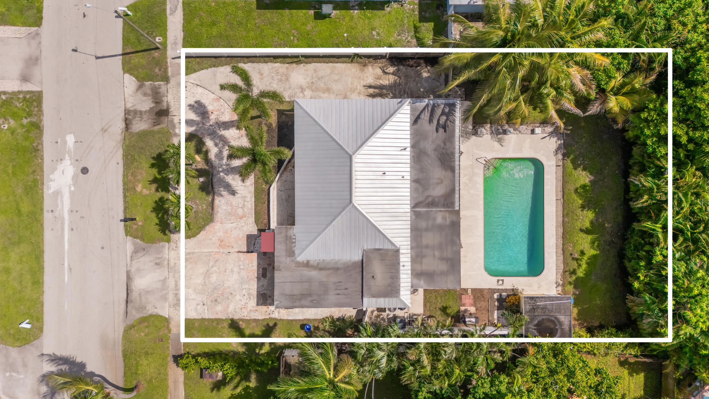 214 NE 28TH Road